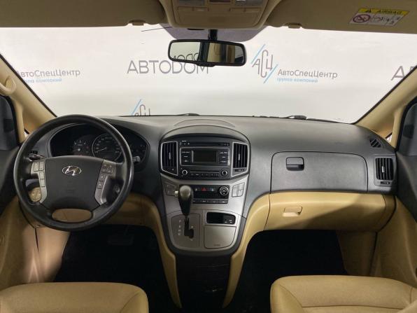 Hyundai H-1 II Рестайлинг 2 с пробегом 2018 года, цена 2 474 900 рублей, 172407 км, минивэн, Автокод Объявления