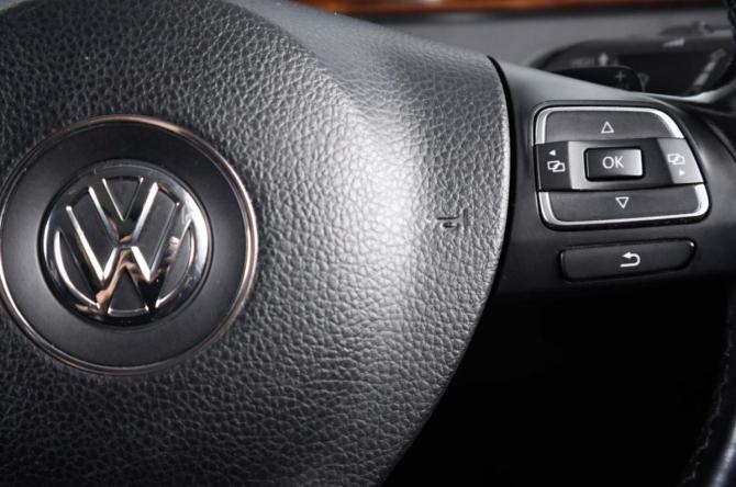 Volkswagen Passat B7 с пробегом 2013 года, цена 1 429 000 рублей, 128456 км, универсал, Автокод Объявления