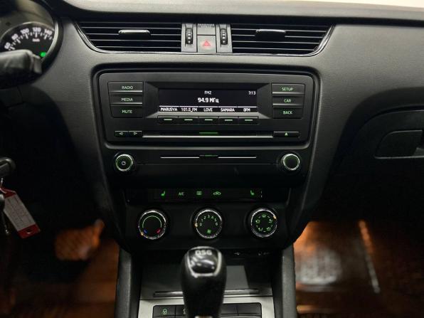 Skoda Octavia III (A7) с пробегом 2014 года, цена 969 000 рублей, 232700 км, лифтбек, Автокод Объявления