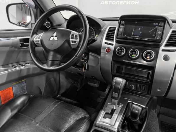 Mitsubishi Pajero Sport II с пробегом 2013 года, цена 2 100 000 рублей, 205133 км, внедорожник, Автокод Объявления