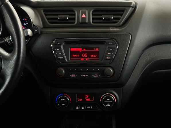 Kia Rio III с пробегом 2012 года, цена 699 000 рублей, 301576 км, хэтчбек, Автокод Объявления