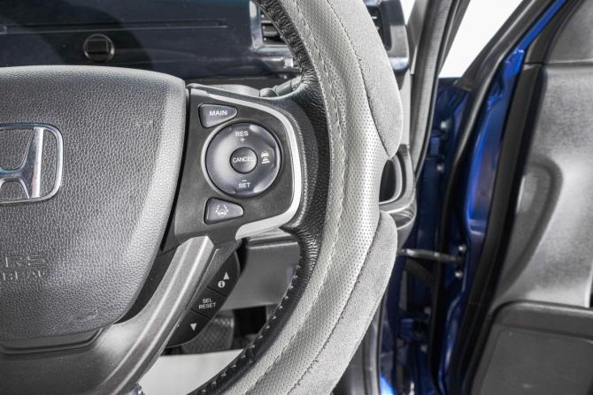 Honda Stepwgn V с пробегом 2015 года, цена 1 749 000 рублей, 162000 км, минивэн, Автокод Объявления