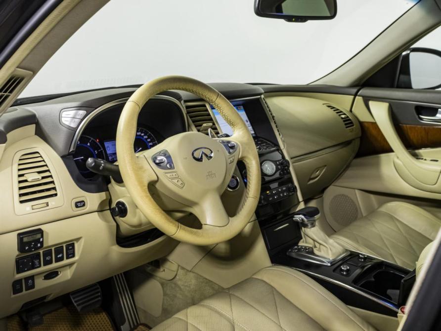Infiniti QX70 Москва  - изображение 9