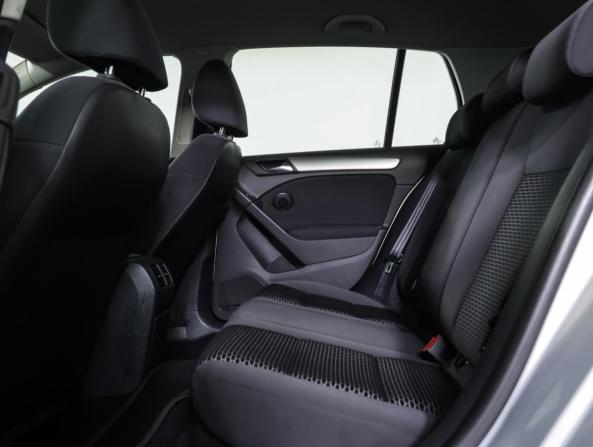 Volkswagen Golf VI с пробегом 2011 года, цена 1 000 000 рублей, 99196 км, хэтчбек, Автокод Объявления