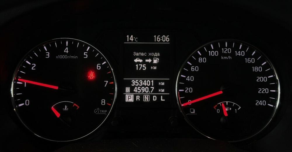 Nissan X-Trail II Рестайлинг Москва  - изображение 6