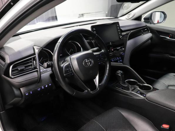 Toyota Camry VIII (XV70) Рестайлинг с пробегом 2021 года, цена 3 150 000 рублей, 94549 км, седан, Автокод Объявления