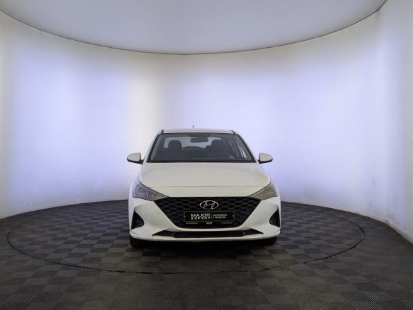 Hyundai Solaris II Рестайлинг с пробегом 2020 года, цена 1 050 000 рублей, 222334 км, седан, Автокод Объявления