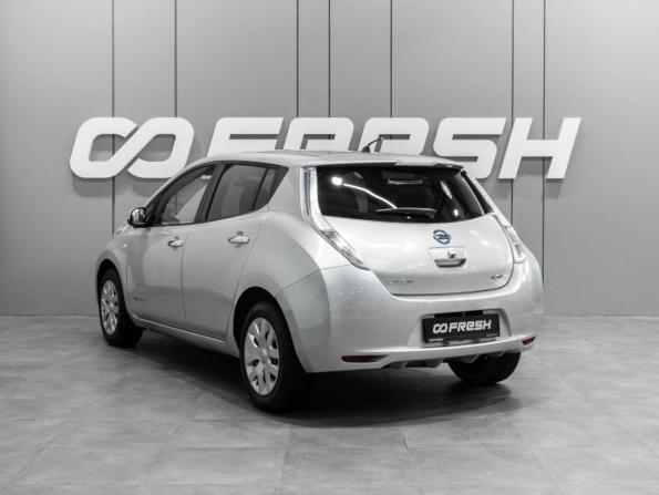 Nissan Leaf I (ZE0/AZE0) с пробегом 2011 года, цена 619 000 рублей, 125120 км, хэтчбек, Автокод Объявления