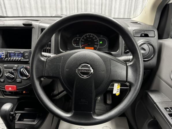 Nissan AD III Рестайлинг с пробегом 2018 года, цена 1 000 000 рублей, 133896 км, универсал, Автокод Объявления