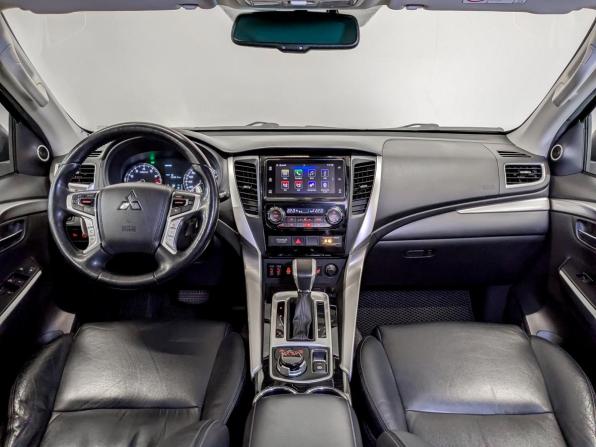 Mitsubishi Pajero Sport III с пробегом 2017 года, цена 3 100 000 рублей, 107178 км, внедорожник, Автокод Объявления