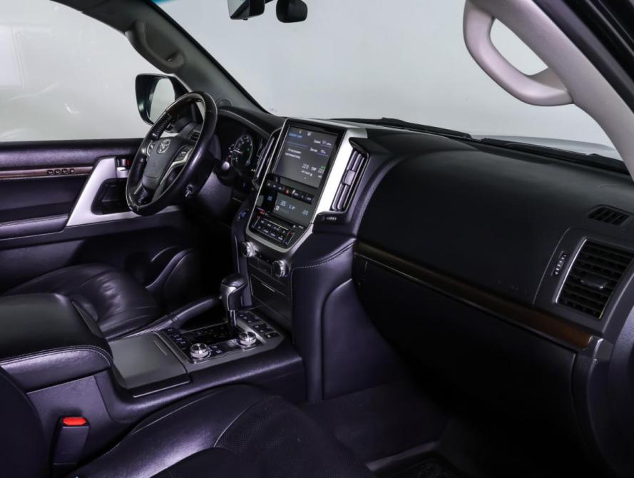 Toyota Land Cruiser 200 Series Рестайлинг 2 Москва  - изображение 10