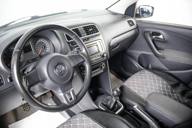Volkswagen Polo V с пробегом 2013 года, цена 699 000 рублей, 237500 км, седан, Автокод Объявления