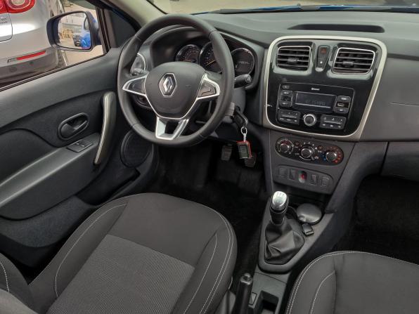 Renault Logan II Рестайлинг с пробегом 2021 года, цена 709 000 рублей, 248834 км, седан, Автокод Объявления