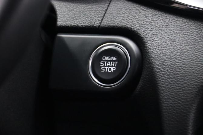 Kia Ceed III Рестайлинг с пробегом 2022 года, цена 2 295 170 рублей, 27393 км, хэтчбек, Автокод Объявления