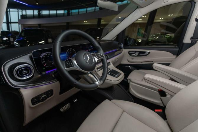 Новый Mercedes-Benz V-Класс III (W447) Рестайлинг 2 2024 года, цена 15 900 000 рублей, минивэн, Автокод Объявления