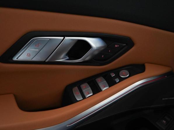 BMW 3 серии VII (G2x) Рестайлинг 2 с пробегом 2025 года, цена 6 949 900 рублей, 5341 км, седан, Автокод Объявления