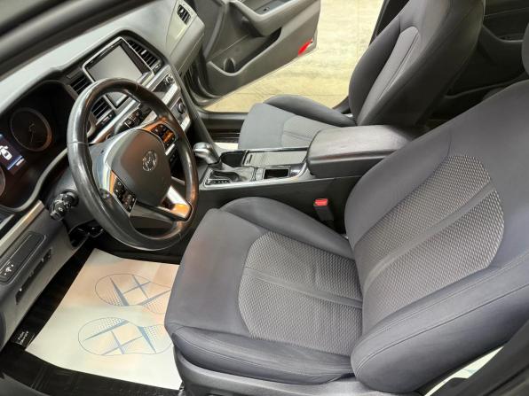 Hyundai Sonata VII (LF) Рестайлинг с пробегом 2018 года, цена 1 820 000 рублей, 103148 км, седан, Автокод Объявления