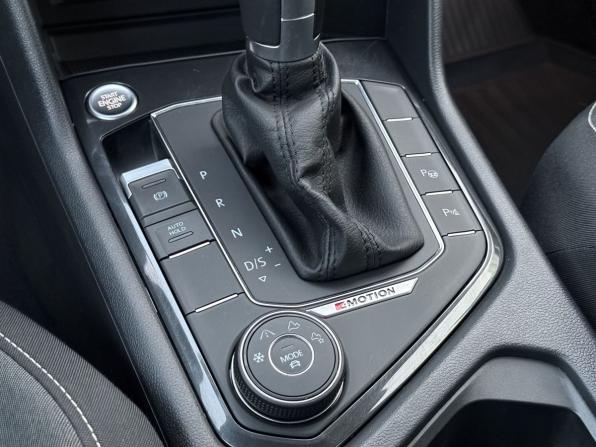 Volkswagen Tiguan II с пробегом 2018 года, цена 2 750 000 рублей, 25125 км, внедорожник, Автокод Объявления