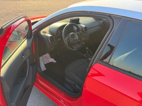 Audi A1 I (8X) с пробегом 2013 года, цена 950 000 рублей, 183080 км, хэтчбек, Автокод Объявления