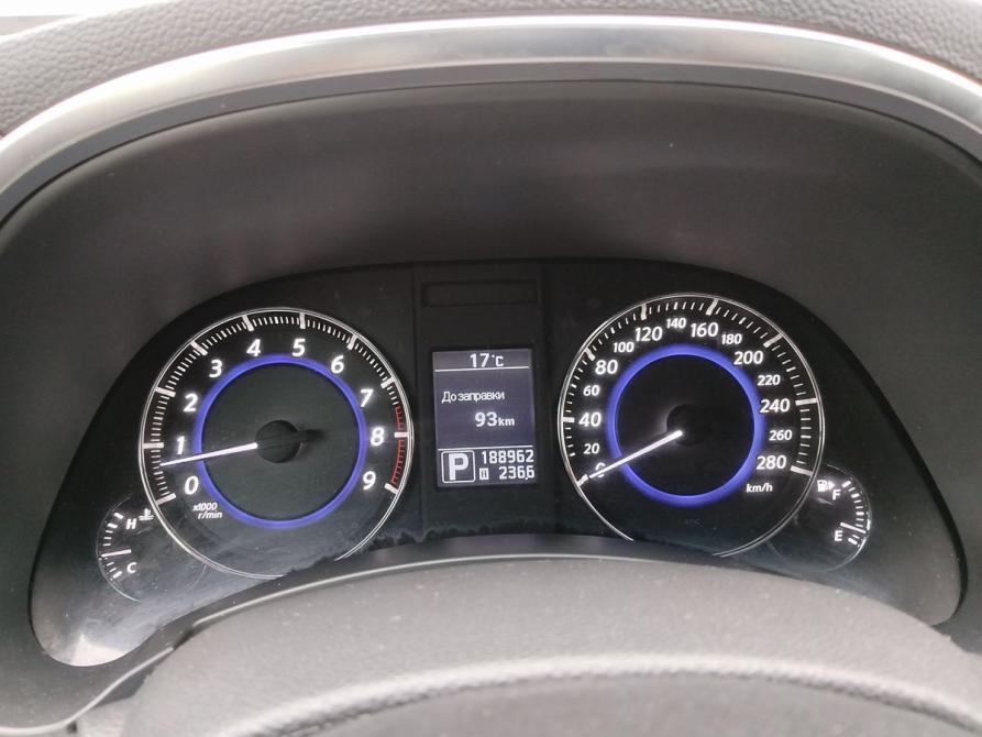 Infiniti QX70 Москва  - изображение 21