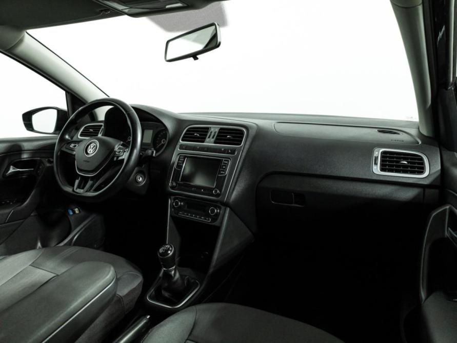 Volkswagen Polo V Рестайлинг Санкт-Петербург  - изображение 9