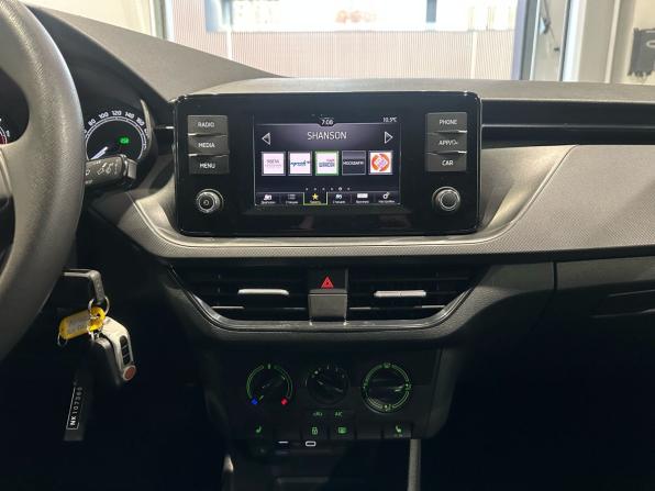 Skoda Rapid II с пробегом 2021 года, цена 1 360 000 рублей, 133478 км, лифтбек, Автокод Объявления