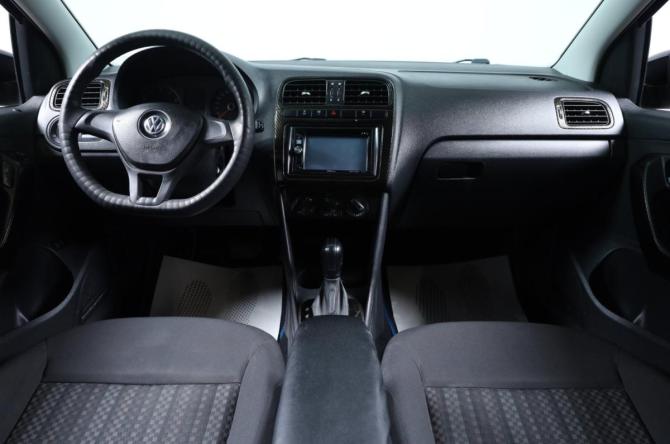 Volkswagen Polo V Рестайлинг с пробегом 2019 года, цена 1 069 000 рублей, 150000 км, седан, Автокод Объявления