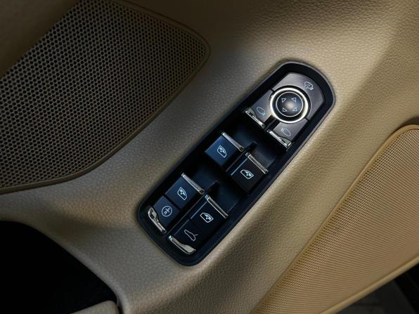 Porsche Panamera I с пробегом 2011 года, цена 2 450 000 рублей, 64166 км, лифтбек, Автокод Объявления