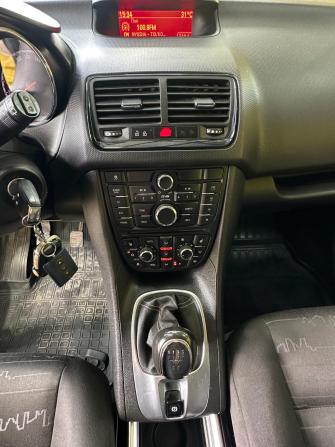 Opel Meriva B Рестайлинг с пробегом 2013 года, цена 748 000 рублей, 136000 км, минивэн, Автокод Объявления