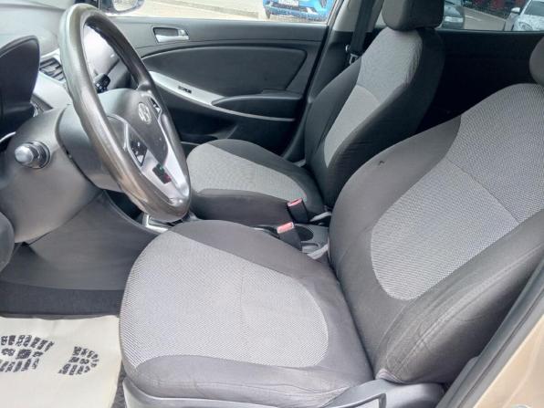 Hyundai Solaris I с пробегом 2013 года, цена 520 000 рублей, 254438 км, хэтчбек, Автокод Объявления