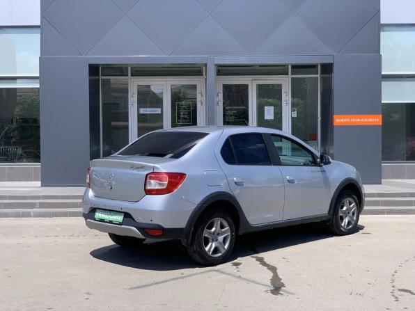 Renault Logan II Рестайлинг с пробегом 2022 года, цена 1 095 000 рублей, 74000 км, седан, Автокод Объявления