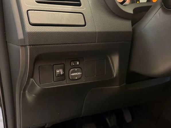 Toyota Auris I с пробегом 2009 года, цена 675 000 рублей, 201000 км, хэтчбек, Автокод Объявления