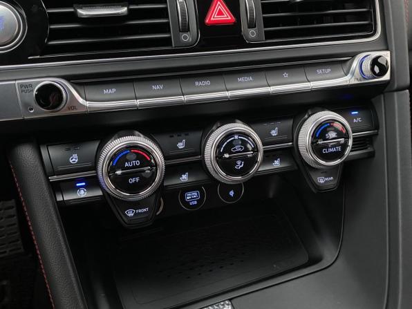 Genesis G70 I Рестайлинг с пробегом 2020 года, цена 3 220 000 рублей, 85750 км, седан, Автокод Объявления