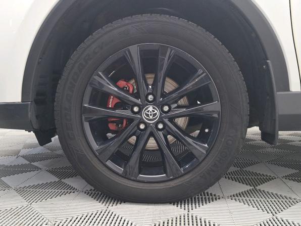Toyota RAV4 IV (XA40) Рестайлинг с пробегом 2017 года, цена 2 589 000 рублей, 138087 км, внедорожник, Автокод Объявления