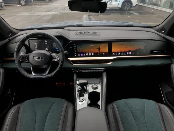 Geely Monjaro I Рестайлинг с пробегом 2024 года, цена 3 399 000 рублей, 40532 км, внедорожник, Автокод Объявления