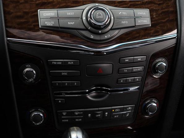 Nissan Patrol VI (Y62) с пробегом 2010 года, цена 2 100 000 рублей, 145962 км, внедорожник, Автокод Объявления
