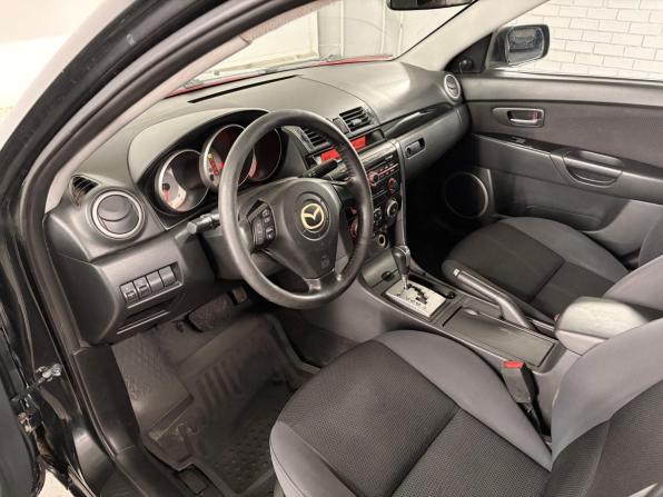 Mazda 3 I (BK) Рестайлинг с пробегом 2008 года, цена 390 000 рублей, 301076 км, седан, Автокод Объявления