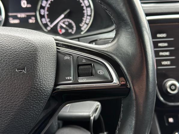 Skoda Superb III с пробегом 2018 года, цена 1 650 000 рублей, 165081 км, лифтбек, Автокод Объявления