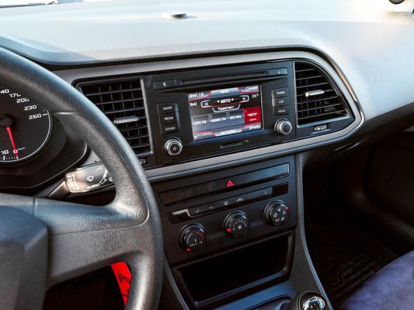 SEAT Leon III с пробегом 2013 года, цена 865 000 рублей, 216000 км, хэтчбек, Автокод Объявления