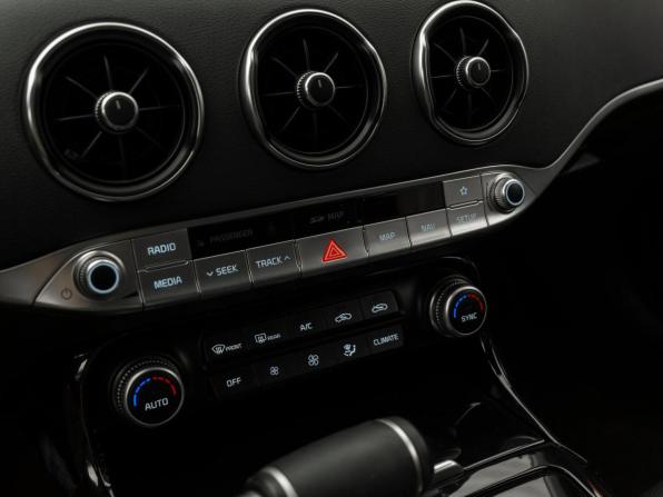 Kia Stinger I с пробегом 2019 года, цена 3 590 000 рублей, 10254 км, лифтбек, Автокод Объявления