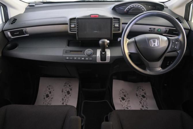 Honda Freed I Рестайлинг с пробегом 2012 года, цена 1 159 000 рублей, 147000 км, компактвэн, Автокод Объявления