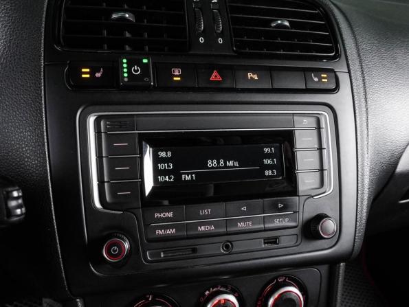 Volkswagen Polo V Рестайлинг с пробегом 2016 года, цена 1 199 000 рублей, 168753 км, седан, Автокод Объявления
