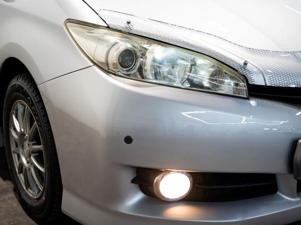 Toyota Wish II с пробегом 2010 года, цена 1 355 000 рублей, 98500 км, минивэн, Автокод Объявления