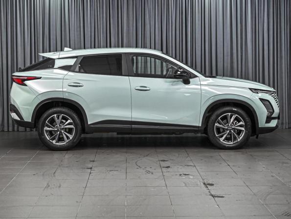 Omoda C5 I Рестайлинг с пробегом 2024 года, цена 1 710 000 рублей, 36274 км, внедорожник, Автокод Объявления