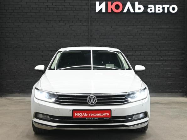 Volkswagen Passat B8 с пробегом 2018 года, цена 1 825 000 рублей, 211417 км, седан, Автокод Объявления