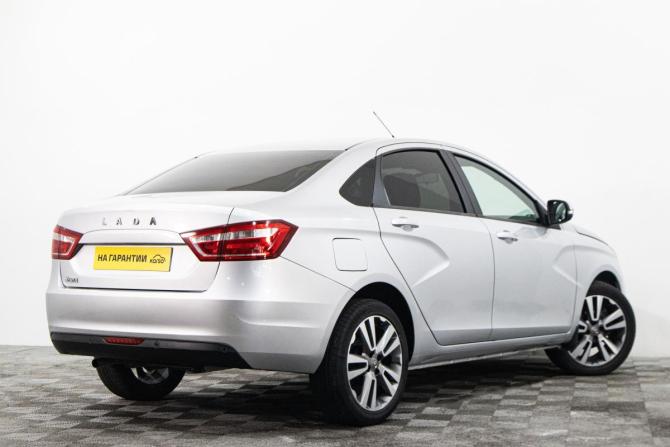Lada (ВАЗ) Vesta I с пробегом 2018 года, цена 969 000 рублей, 147300 км, седан, Автокод Объявления