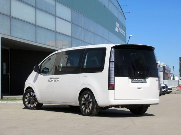 Hyundai Staria I с пробегом 2024 года, цена 7 880 000 рублей, 2586 км, минивэн, Автокод Объявления