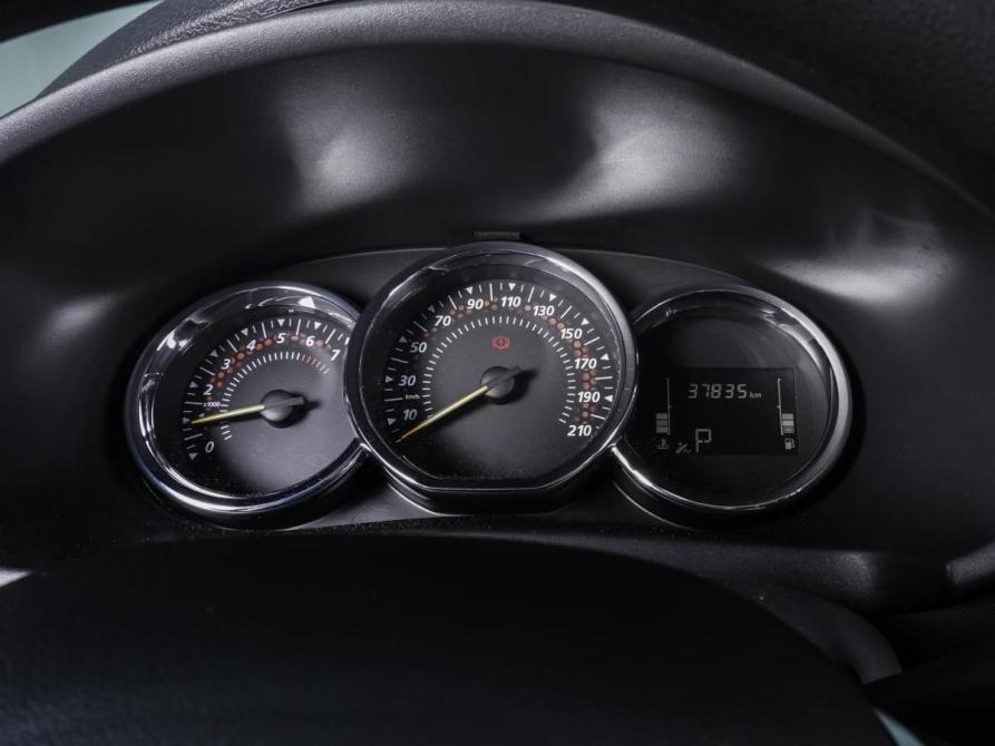 Renault Logan II Рестайлинг Ростов-на-Дону  - изображение 14