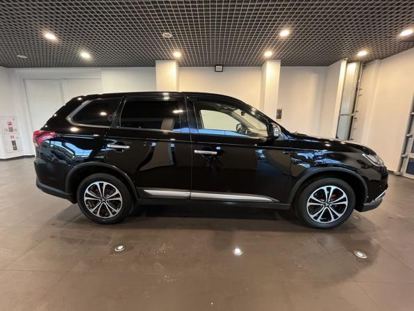 Mitsubishi Outlander III Рестайлинг 2 с пробегом 2017 года, цена 1 598 000 рублей, 269805 км, внедорожник, Автокод Объявления