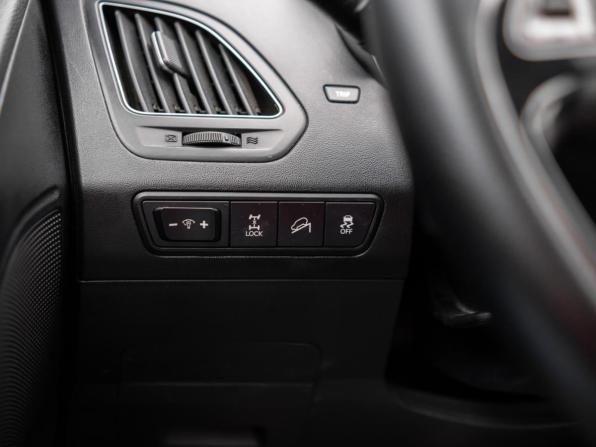 Hyundai ix35 I с пробегом 2011 года, цена 1 399 000 рублей, 165236 км, внедорожник, Автокод Объявления